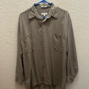 Burma Bibas Men’s 100% silk size is Medium.